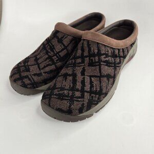 Merrell Encore Ice Shoes Women Size 10.5 Brown Black Slip On Clogs Comfort
